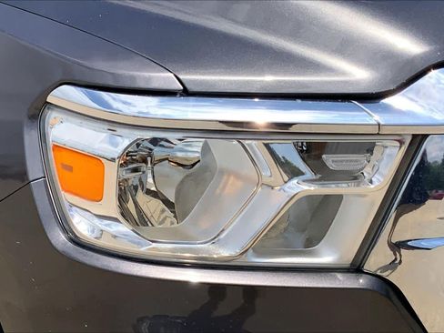 Used 2024 RAM 1500 Laramie AWD/4WD image 27