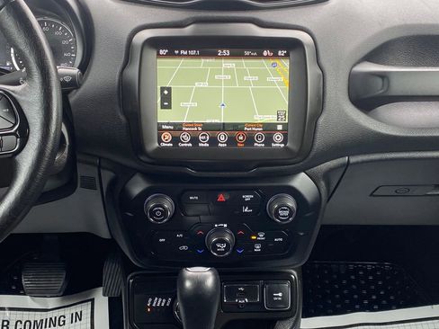Used 2022 Jeep Renegade Trailhawk w/ Trailer Tow Group AWD/4WD image 22