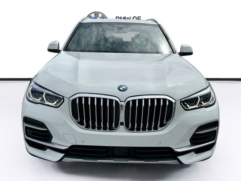 Used 2023 BMW X5 xDrive40i w/ Executive Package AWD/4WD image 2