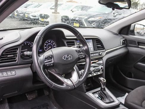Used 2020 Hyundai Elantra Value Edition w/ Cargo Package (C1) image 22