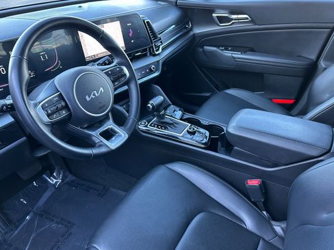 Used 2023 Kia Sportage EX image 7