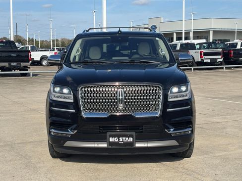 Used 2020 Lincoln Navigator L Black Label w/ Cargo Convenience Package image 9