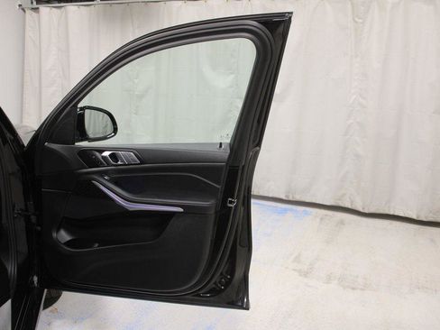 Certified 2022 BMW X7 xDrive40i w/ Premium Package image 22