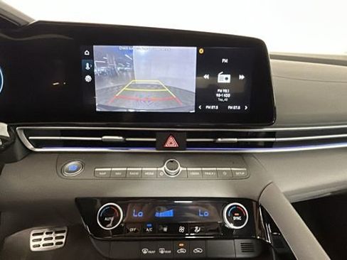 Certified 2025 Hyundai Elantra SEL FWD image 25