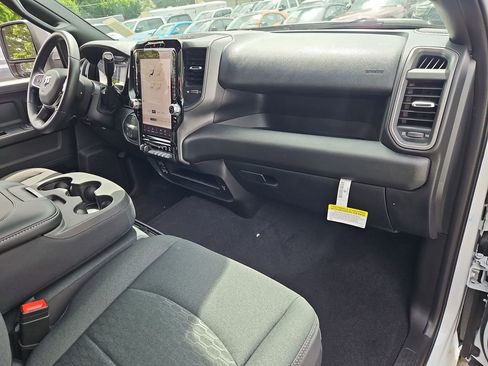 New 2026 RAM 3500 Tradesman AWD/4WD image 17
