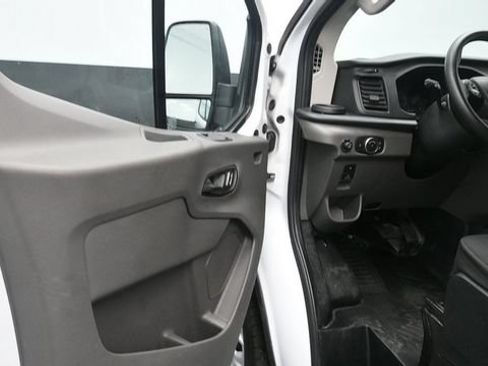 Used 2025 Ford Transit 250 Low Roof w/ Exterior Upgrade Package RWD image 22