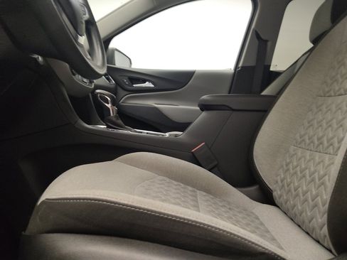 Used 2023 Chevrolet Equinox LS w/ LS Convenience Package AWD/4WD image 17