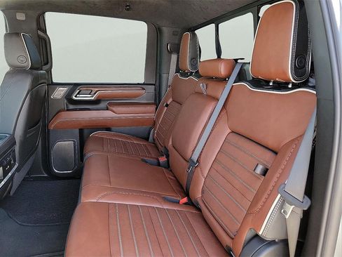 Certified 2024 GMC Sierra 2500 Denali Ultimate image 13