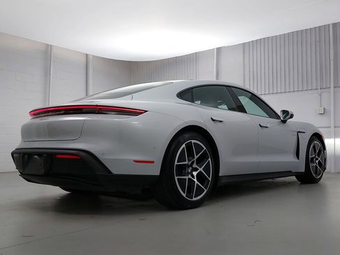 New 2025 Porsche Taycan image 7