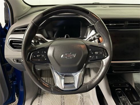 Used 2023 Chevrolet Bolt EUV Premier w/ Sun & Sound Package image 23