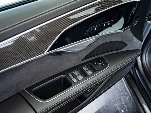 Certified 2022 Audi S8 image 25