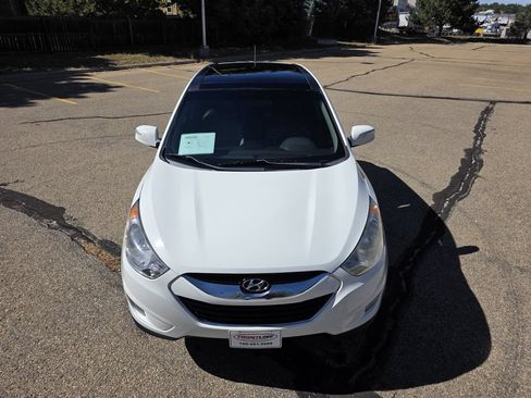 Used 2013 Hyundai Tucson Limited w/ Premium Pkg FWD image 12