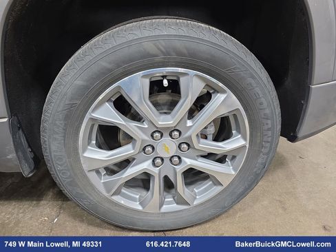 Used 2019 Chevrolet Traverse Premier w/ Driver Confidence II Package image 34