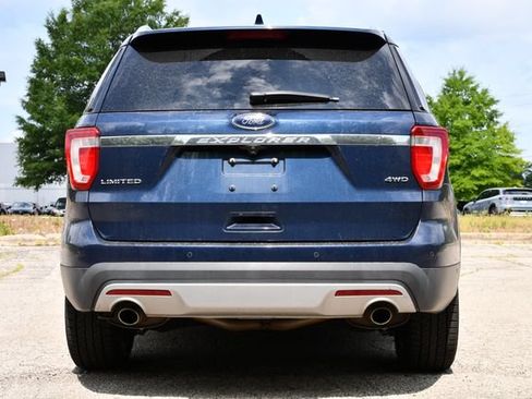 Used 2017 Ford Explorer Limited w/ Equipment Group 301A AWD/4WD image 6