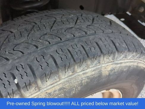 Used 2017 Ford E-350 and Econoline 350 Super Duty w/ Power Windows & Locks Group RWD image 14