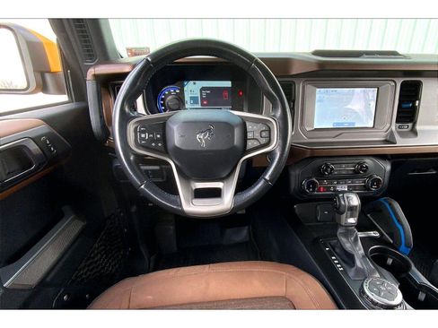 Used 2022 Ford Bronco Outer Banks image 5