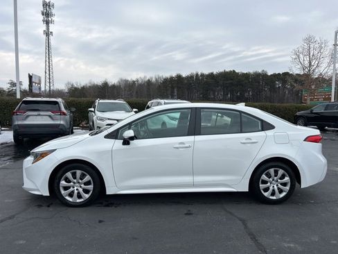 Used 2024 Toyota Corolla LE image 8