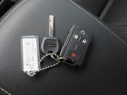 Used 2022 GMC Canyon Elevation w/ Trailering Package image 35