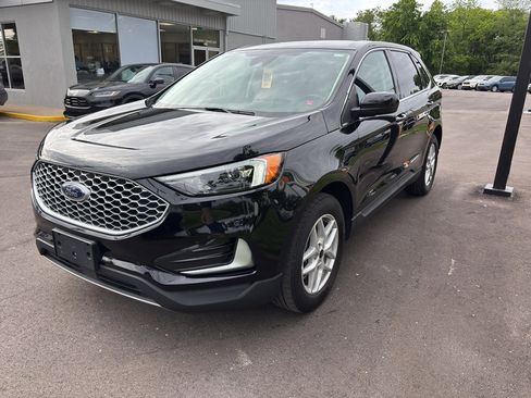 Used 2023 Ford Edge SEL AWD/4WD image 2