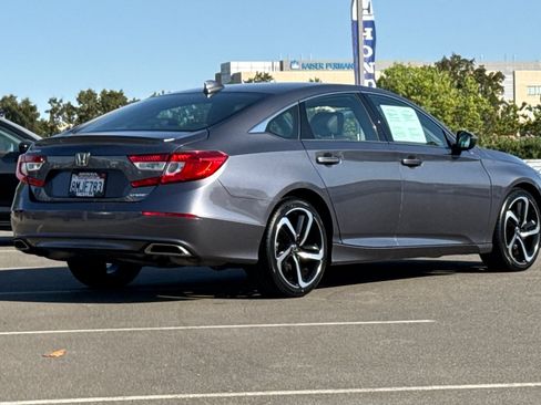 Used 2019 Honda Accord Sport image 4