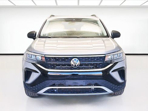 Used 2024 Volkswagen Taos S image 2