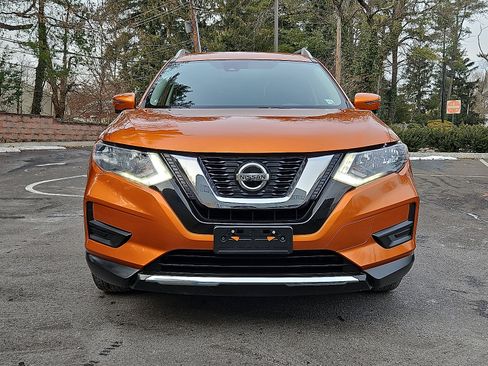 Certified 2019 Nissan Rogue SV w/ Premium Package image 2