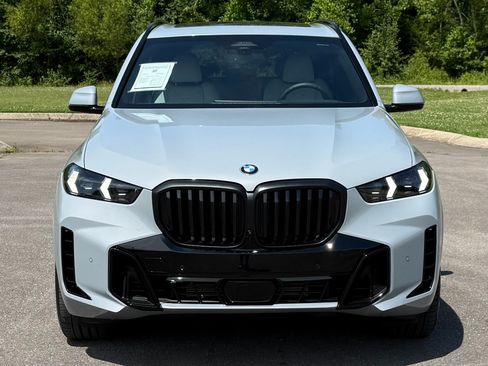 Used 2024 BMW X5 sDrive40i w/ M Sport Package RWD image 6