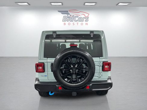 Used 2024 Jeep Wrangler Unlimited Sahara w/ Safety Group image 5