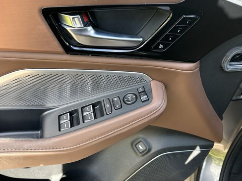Used 2023 Acura MDX FWD w/ Technology Package image 13