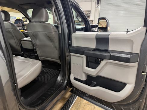Used 2017 Ford F250 XL w/ STX Appearance Package AWD/4WD image 17
