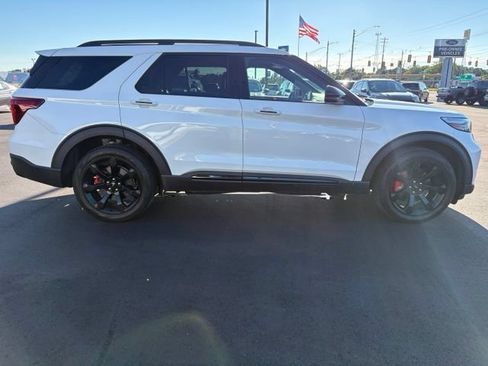 Used 2024 Ford Explorer ST w/ Equipment Group 401A AWD/4WD image 9