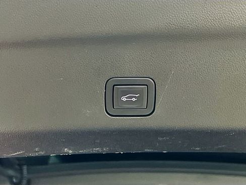 Used 2024 Chevrolet Tahoe RST w/ RST Performance Edition image 27