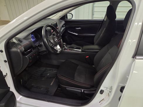 Used 2025 Nissan Sentra SR image 14