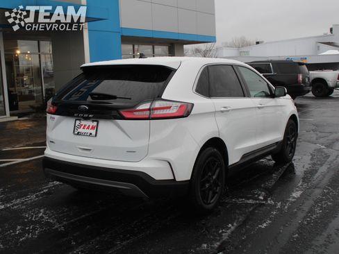 Used 2022 Ford Edge SEL image 4