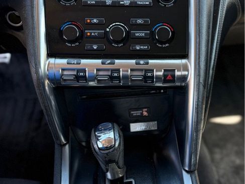 Used 2011 Nissan GT-R Premium AWD/4WD image 15