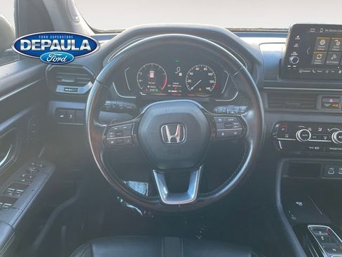 Used 2023 Honda Pilot Touring image 15