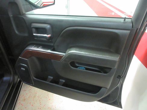 Used 2018 GMC Sierra 1500 SLT w/ SLT Premium Package image 31