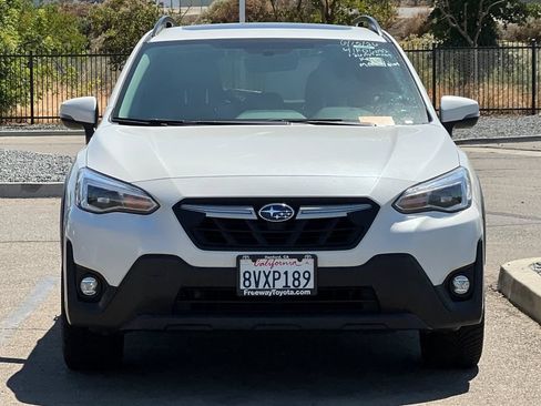 Used 2021 Subaru Crosstrek 2.5i Limited w/ Moonroof Package 2 AWD/4WD image 3