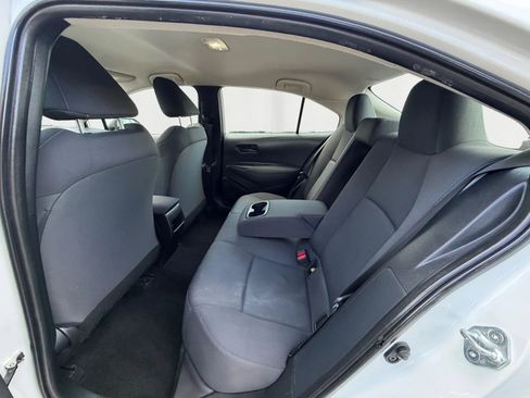 Used 2022 Toyota Corolla LE FWD image 14