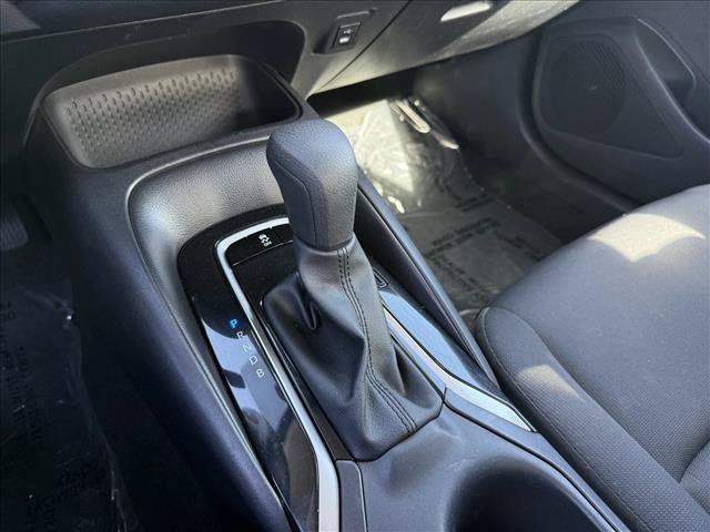 Used 2025 Toyota Corolla LE FWD image 15