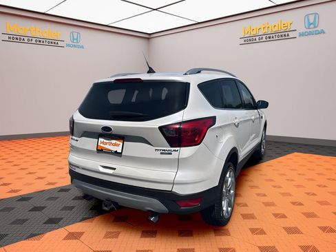 Used 2019 Ford Escape Titanium AWD/4WD image 5
