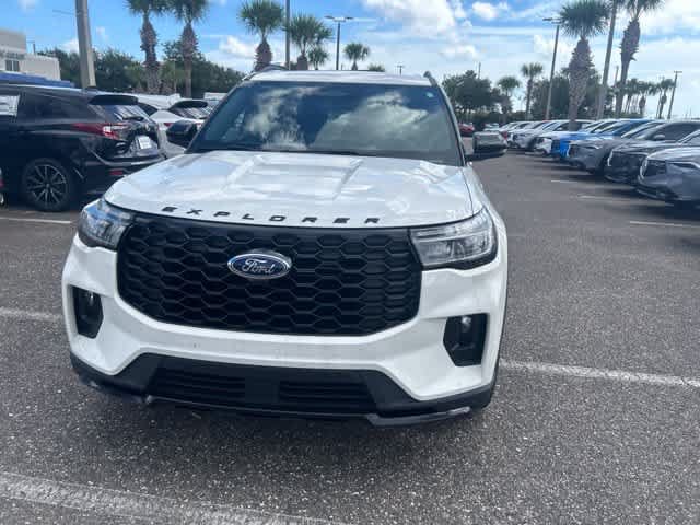 Used 2025 Ford Explorer ST-Line w/ Premium Package AWD/4WD image 5
