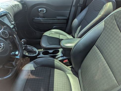 Used 2018 Kia Soul ! w/ Tech Package FWD image 9
