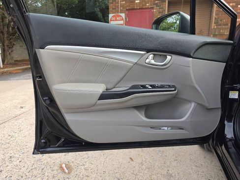 Used 2015 Honda Civic EX-L image 6