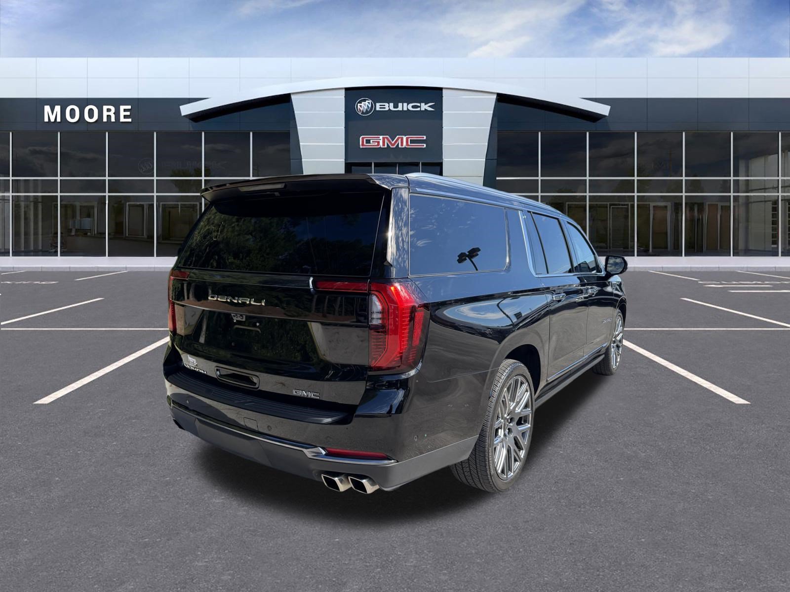 Used 2026 GMC Yukon XL Denali Ultimate w/ LPO, Illumination Package AWD/4WD image 3