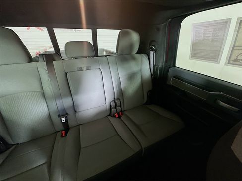 Used 2022 RAM 2500 Big Horn w/ Level C Equiment Group image 14