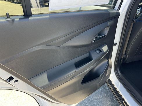 New 2026 Buick Envista Sport Touring w/ Convenience II Package FWD image 24