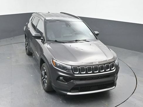 Used 2024 Jeep Compass Limited AWD/4WD image 36