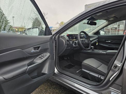 New 2026 Nissan Sentra SV image 15