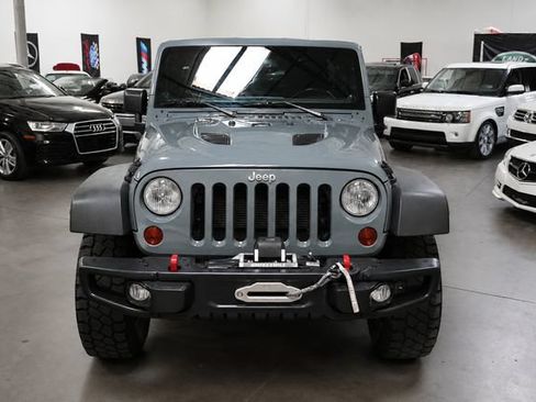 Used 2013 Jeep Wrangler Unlimited Rubicon AWD/4WD image 3